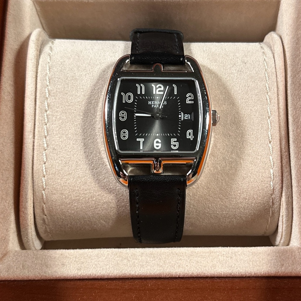 Hermēs Cape Code Tonneau Quartz Watch 32mm